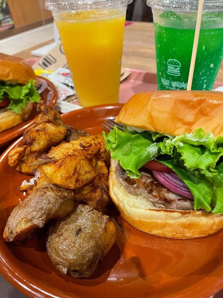 VILLAGE VANGUARD DINER イオンモール幕張新都心