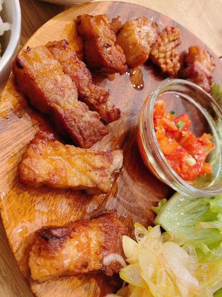 韓国料理&サムギョプサル Korean Modern Dinning KANTON 与野店