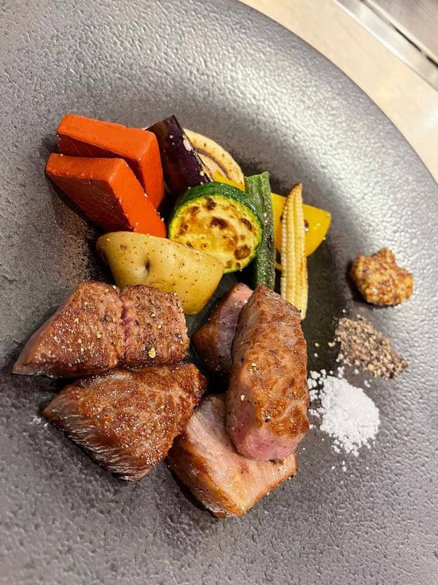 KOBE STEAK Tsubasa 本店 - サブ画像1