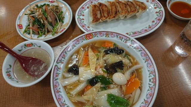 餃子の王将 箕面半町店 - サブ画像1