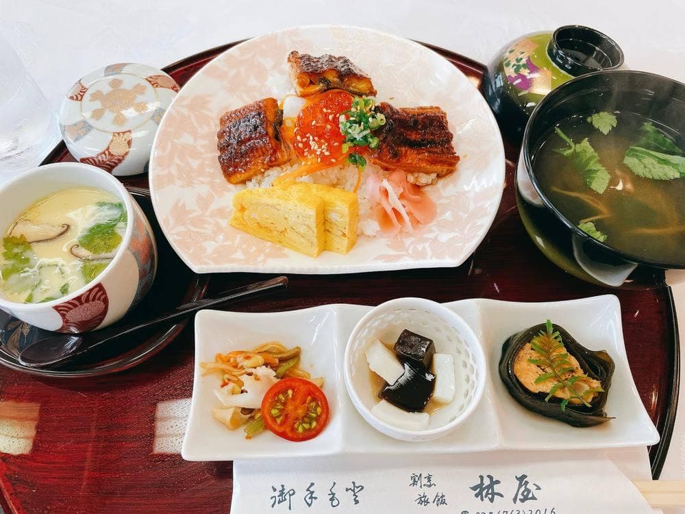 林屋旅館