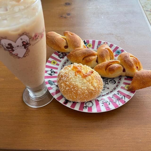 ぶんぶんベーカリー - サブ画像1