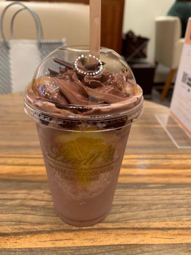 リンツ ショコラ ブティック＆カフェ 吉祥寺店 - サブ画像2