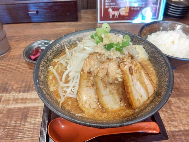 二段仕込み 味噌らぁめん 八蔵 - サブ画像1