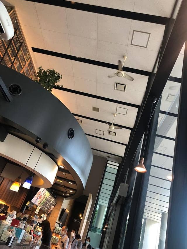 タリーズコーヒー 浜松町駅北口店 - サブ画像3