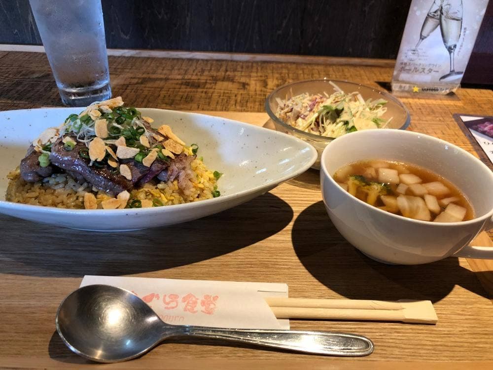 もぐら食堂