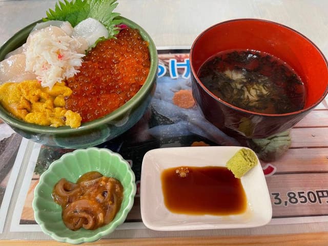 函館朝市 栄屋食堂 - サブ画像3