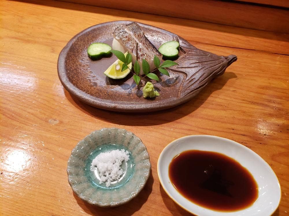 鮨処やまと