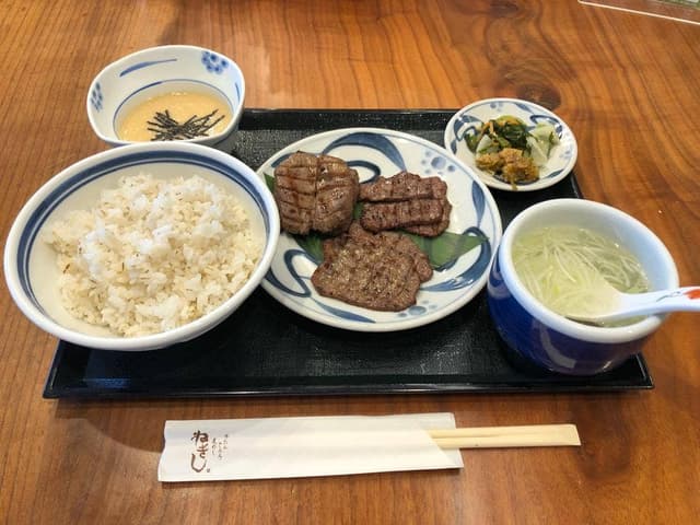 牛たんとろろ麦めし ねぎし 青山通り店 - サブ画像1