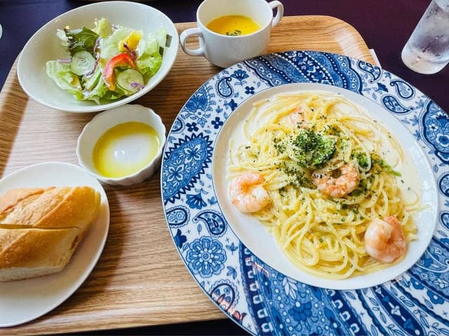 visavis 春日店 - サブ画像2