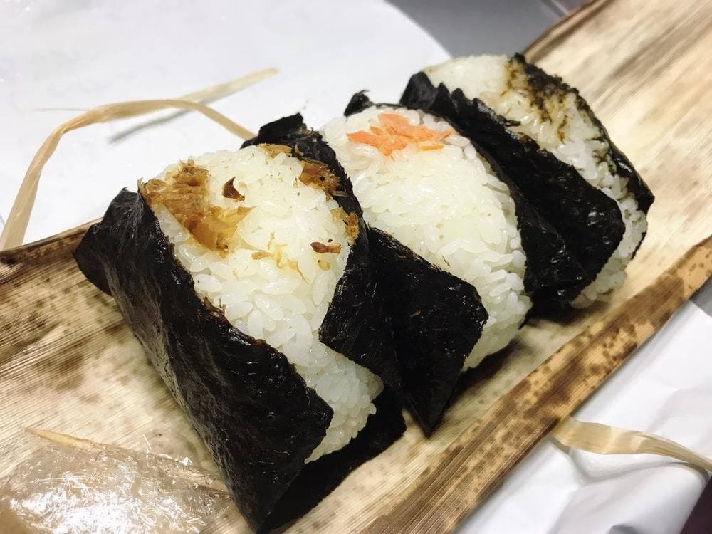 薪かまどだきおにぎり あぜっこ