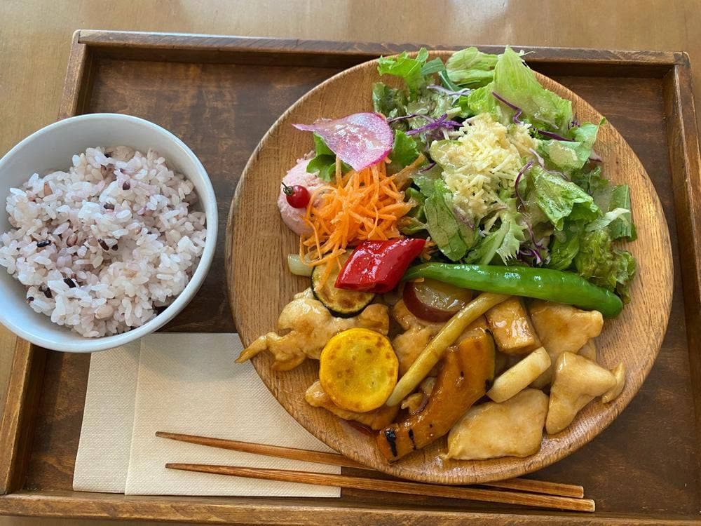 ごはんと雑貨pokoj
