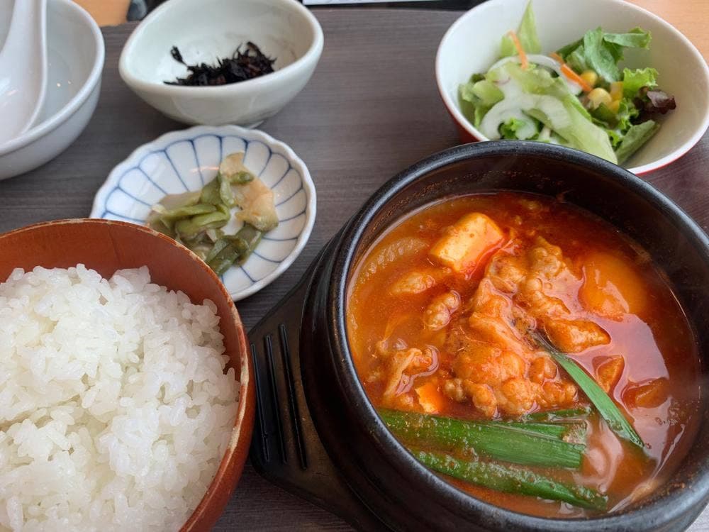 レストラン Gon's 守山湯元 水春