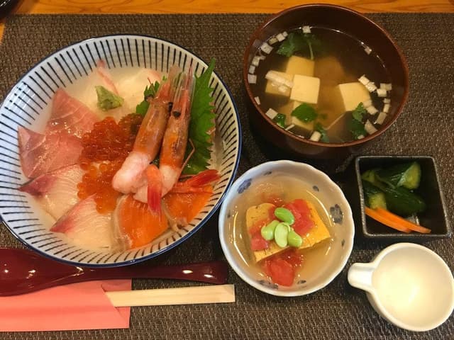 海鮮和食 なるき - サブ画像1