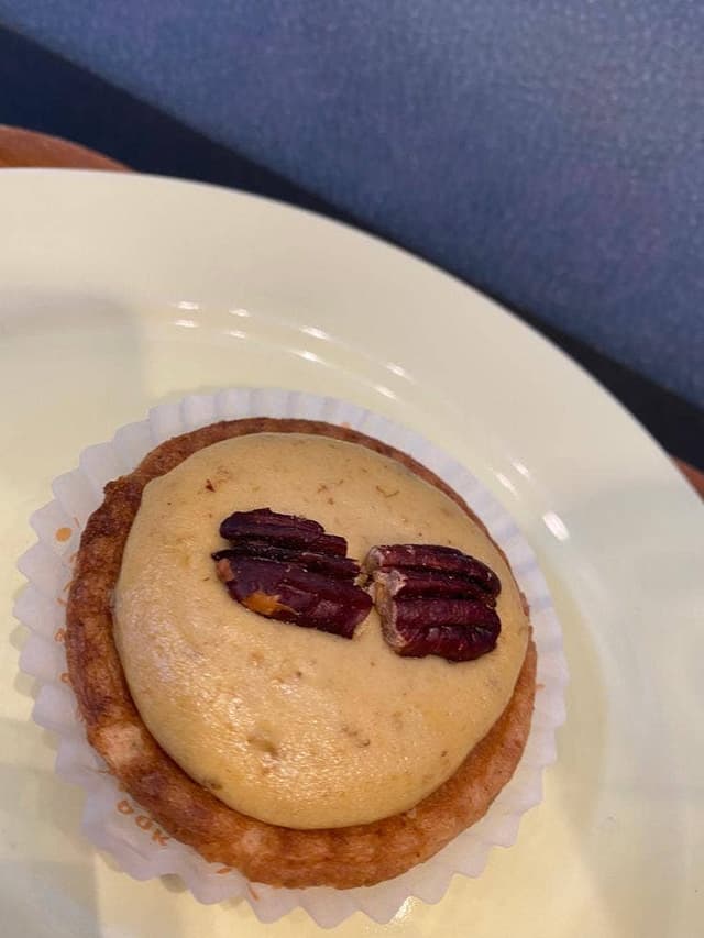 ヤドカリ チーズケーキ / 工場カフェ - サブ画像1