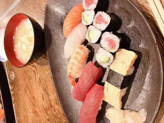 魚河岸寿司 - サブ画像2