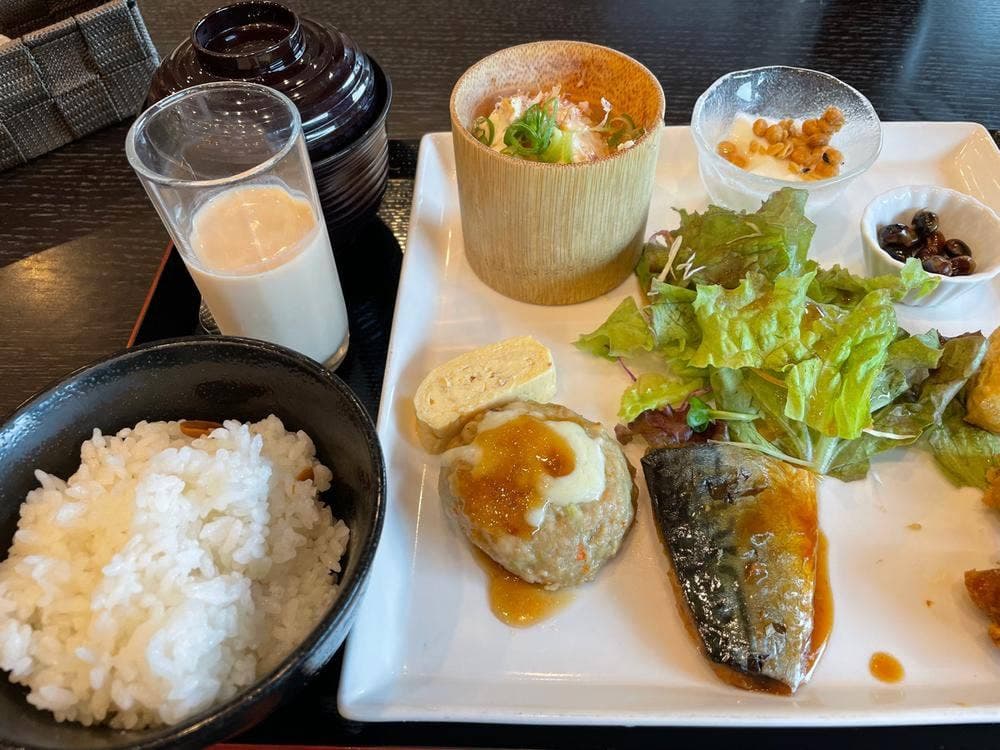 豆冨・近江牛・釜めし だいず屋 近鉄百貨店草津店