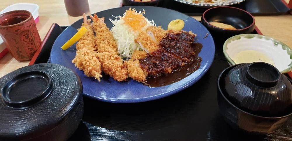 とんかつ倶楽部よこ家長良店