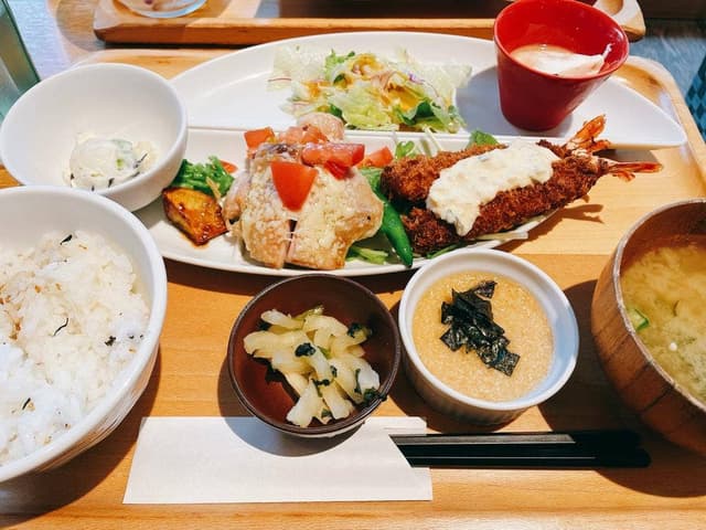 おぼんdeごはん 東京ドームシティ ラクーア店 - サブ画像1