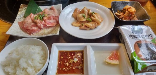 焼肉・冷麺しちりん家 野々市店 - サブ画像2