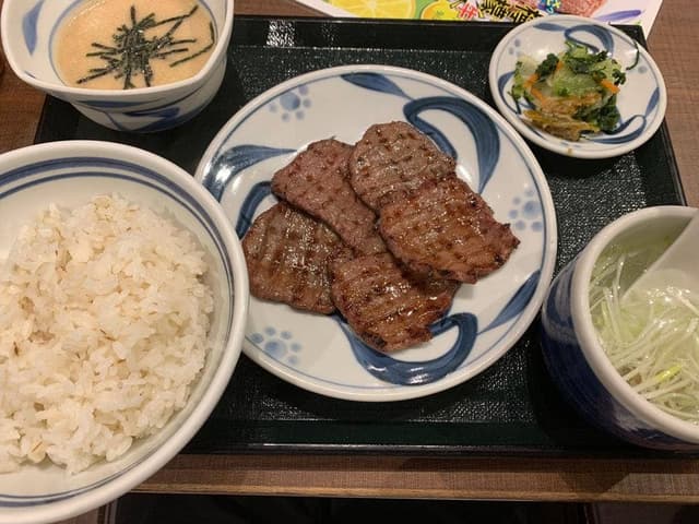 牛たんとろろ麦めし ねぎし 銀座並木通り店 - サブ画像2