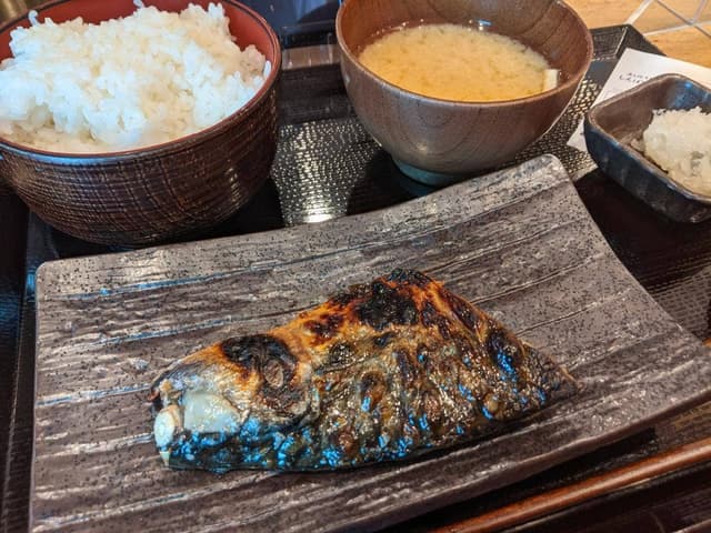 炭火焼干物食堂 しんぱち食堂 池袋店 - サブ画像1