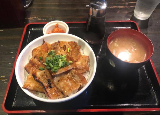 豚そばと炙り豚丼 ドラゴン - サブ画像1