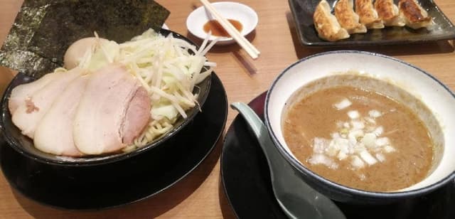 横浜家系ラーメン 町田商店 小岩店 - サブ画像3