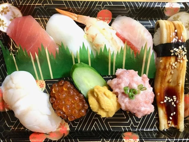 伊豆の回転寿司 花まる銀彩 伊豆高原店 - サブ画像3