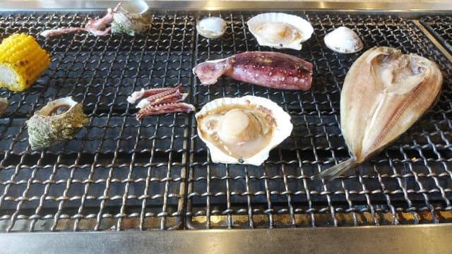 能登食祭市場 浜焼処 - サブ画像1