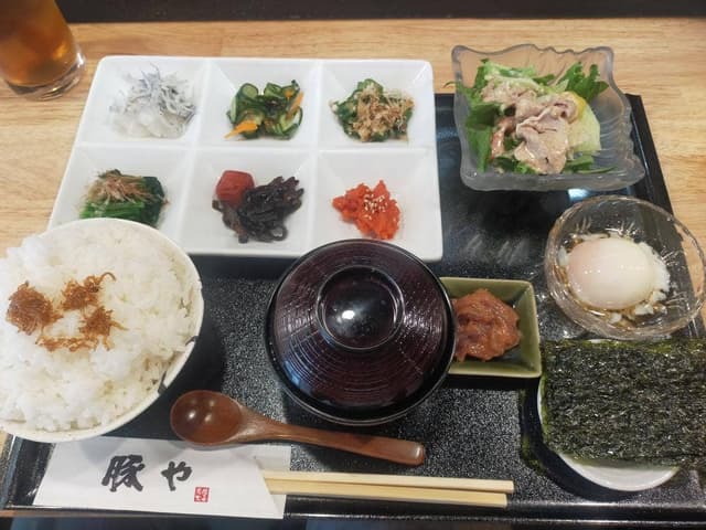 豚や 炭火焼き - サブ画像1