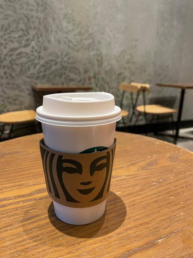 スターバックス コーヒー KITTE丸の内店 - サブ画像1