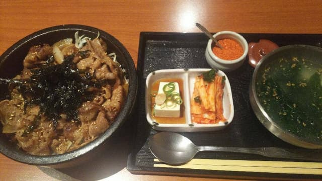 山本牛臓 麻布十番店 - サブ画像1
