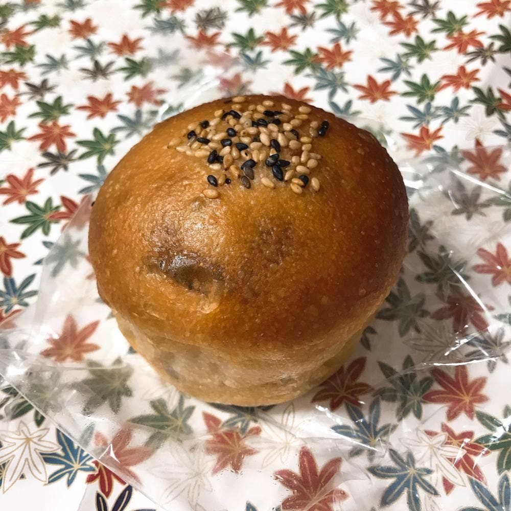 トモニパン