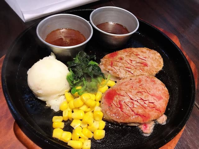 STEAK HOUSE 魔法のらんぷ 菊水店 - サブ画像3