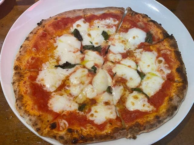 PIZZERIA TRATTORIA ACCA - サブ画像1