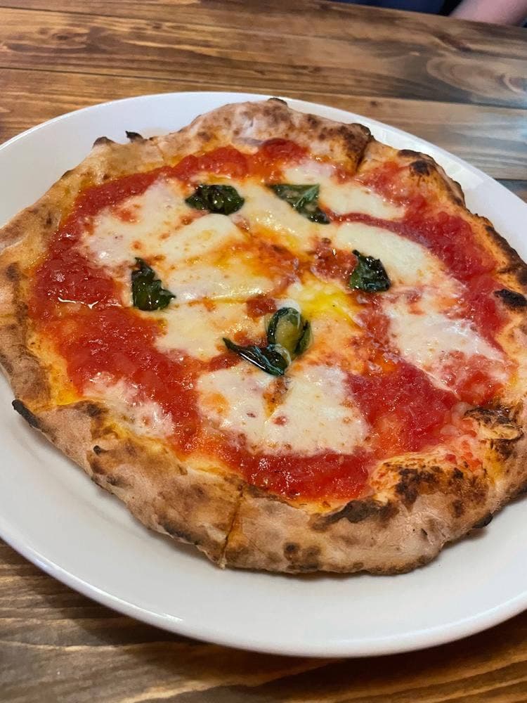 ピッツェリア マキノ