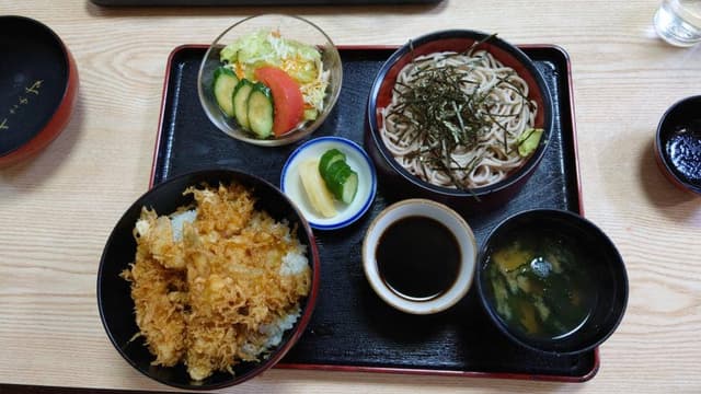 やます食堂 - サブ画像3