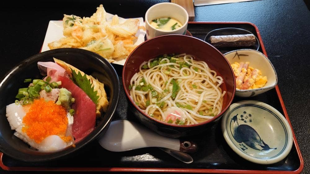 鮨喰呑処はおん