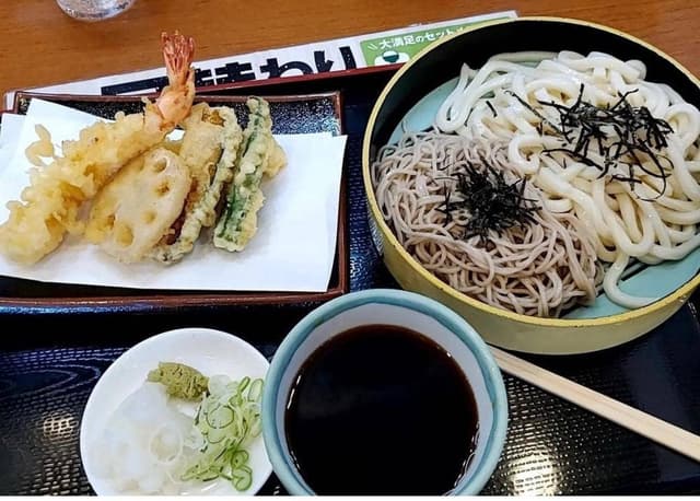 山田うどん 中宗岡店 - サブ画像1