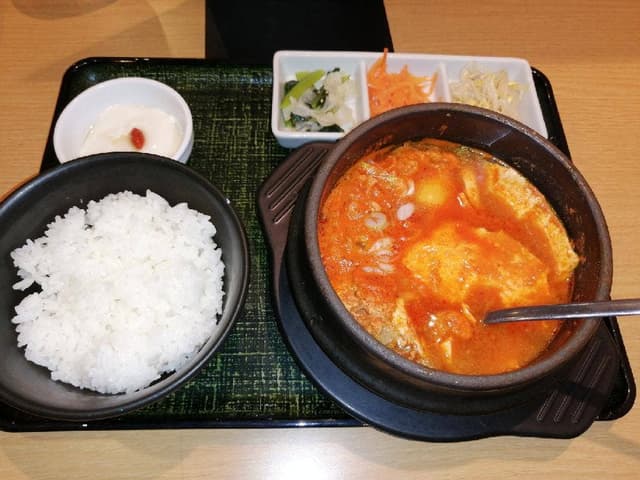 東京純豆腐 西新宿住友ビル店 - サブ画像3