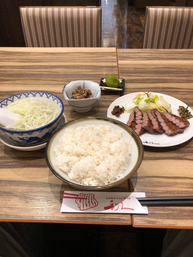 牛たん炭焼 利久 アミュプラザおおいた店 - サブ画像1