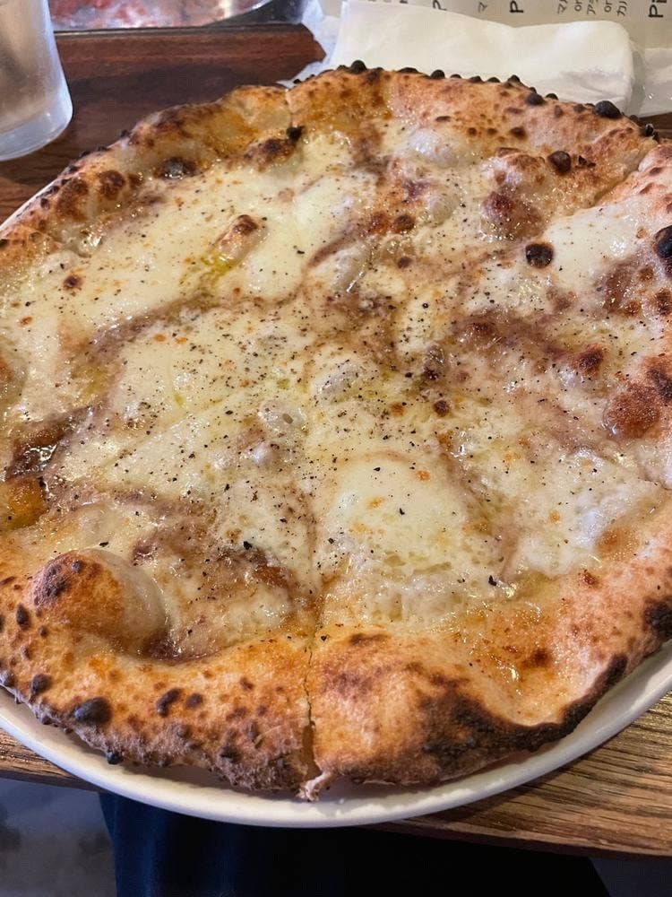 ピッツェリア カルモ