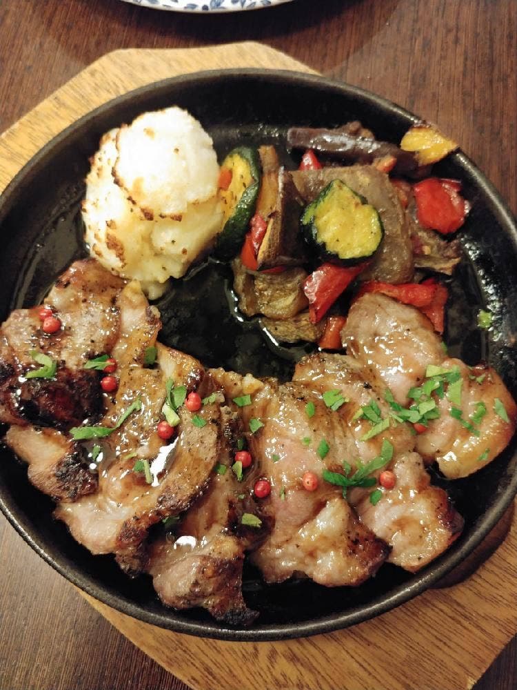 ロティサリーバール ダパウロ