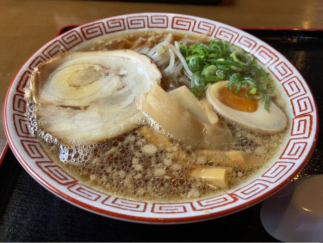 とらまる製麺 醤油ラーメンあられ - サブ画像1