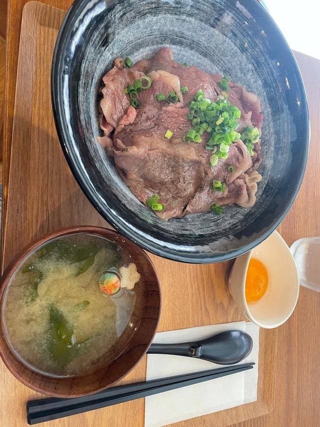 炙りすき丼 ほし乃 - サブ画像1