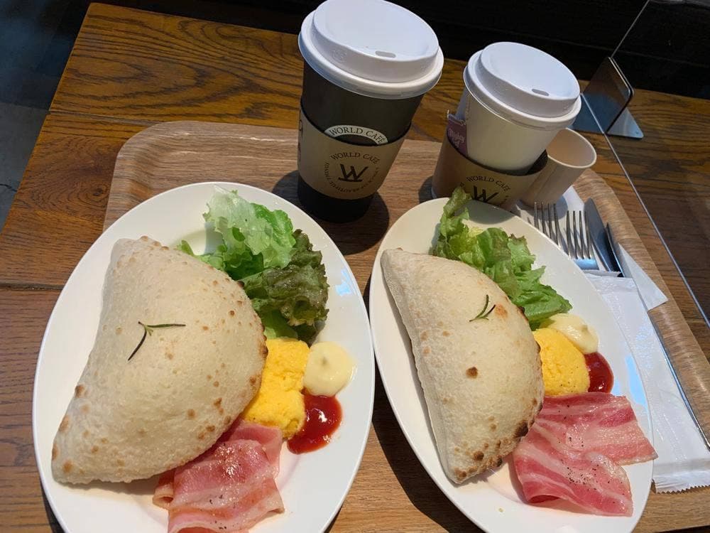 WORLD CAFE 甲府昭和店