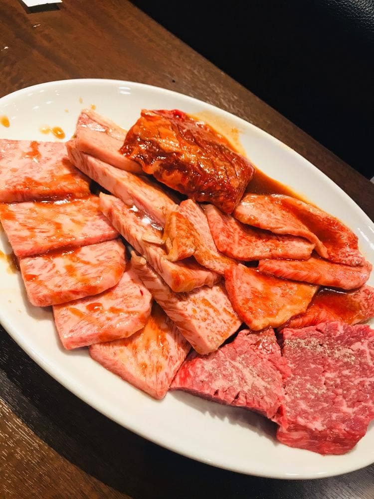焼肉 炭焼あきない