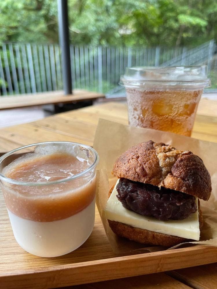 湯河原惣湯 Books and Retreat