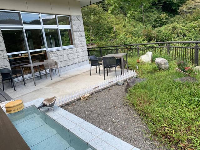 湖畔カフェ ラトリエブルー - サブ画像1